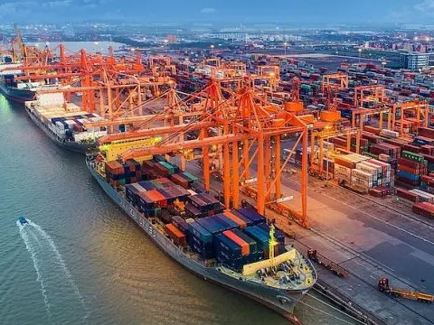 上海进口代理报关公司详解：进口化妆品需要进行报检备案吗